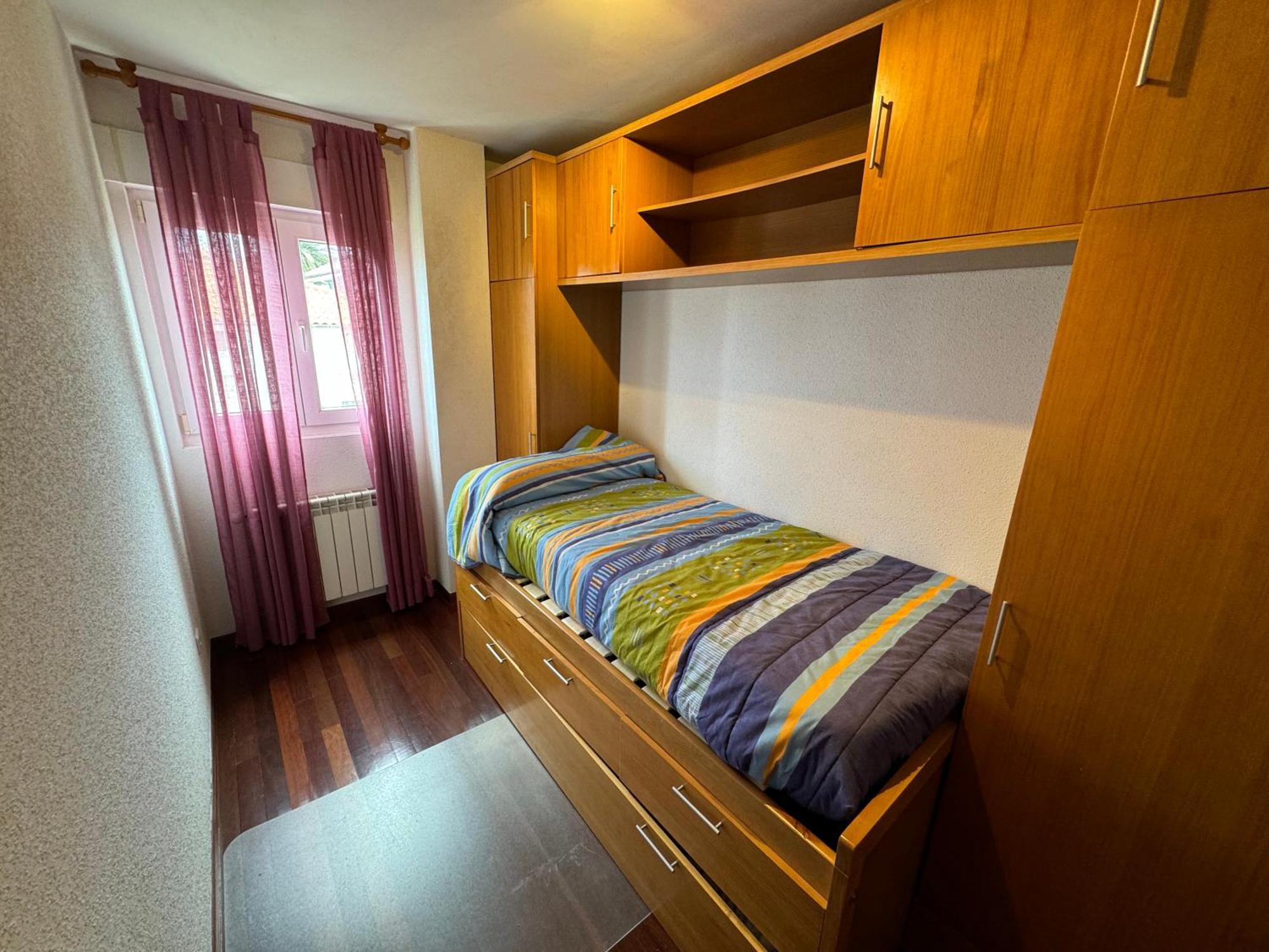 Appartement Garaje Y Piscina Comunitaria! Suances